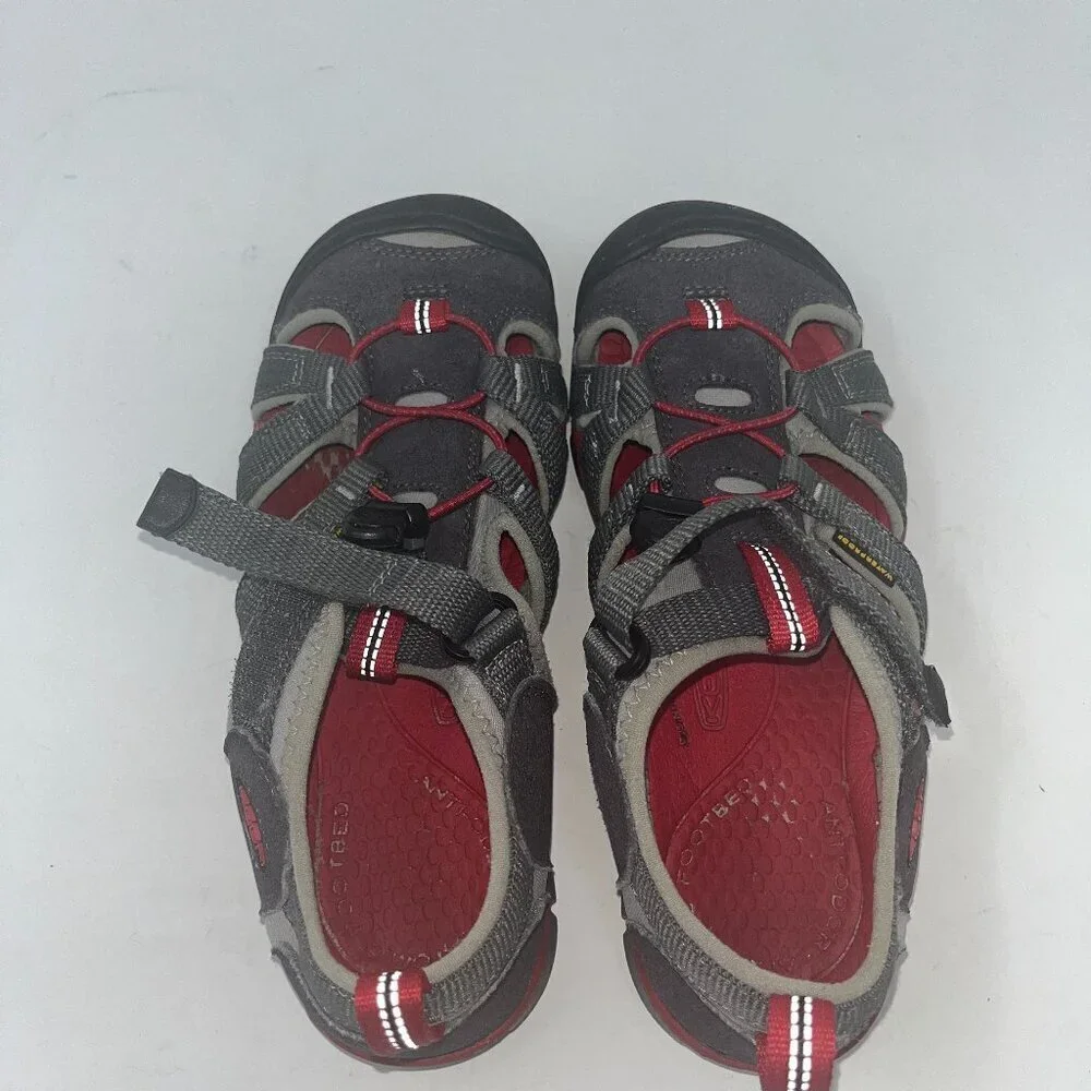 KEEN kids' Seacamp II CNX sandals red grey 4